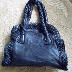 Black leather David & Scotti handbag